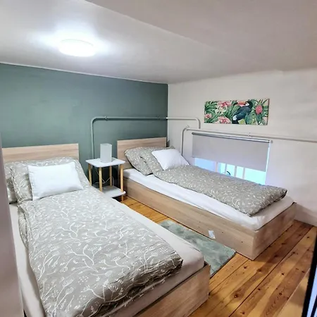Daire Calm And Elegant With Ac In The Downtown *