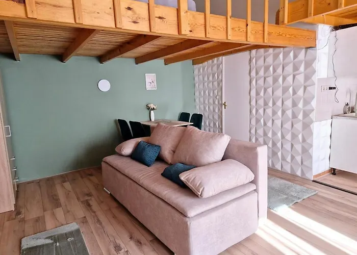 Calm And Elegant With Ac In The Downtown
