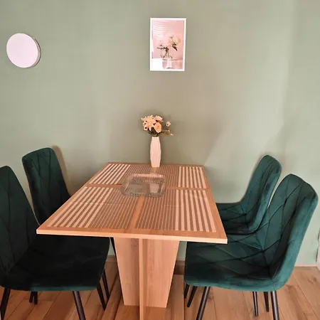 דירה Calm And Elegant With Ac In The Downtown