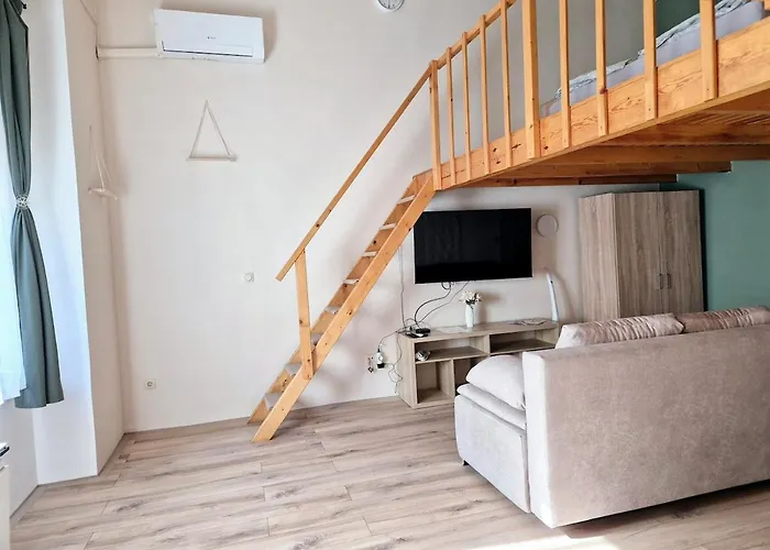 Calm And Elegant With Ac In The Downtown